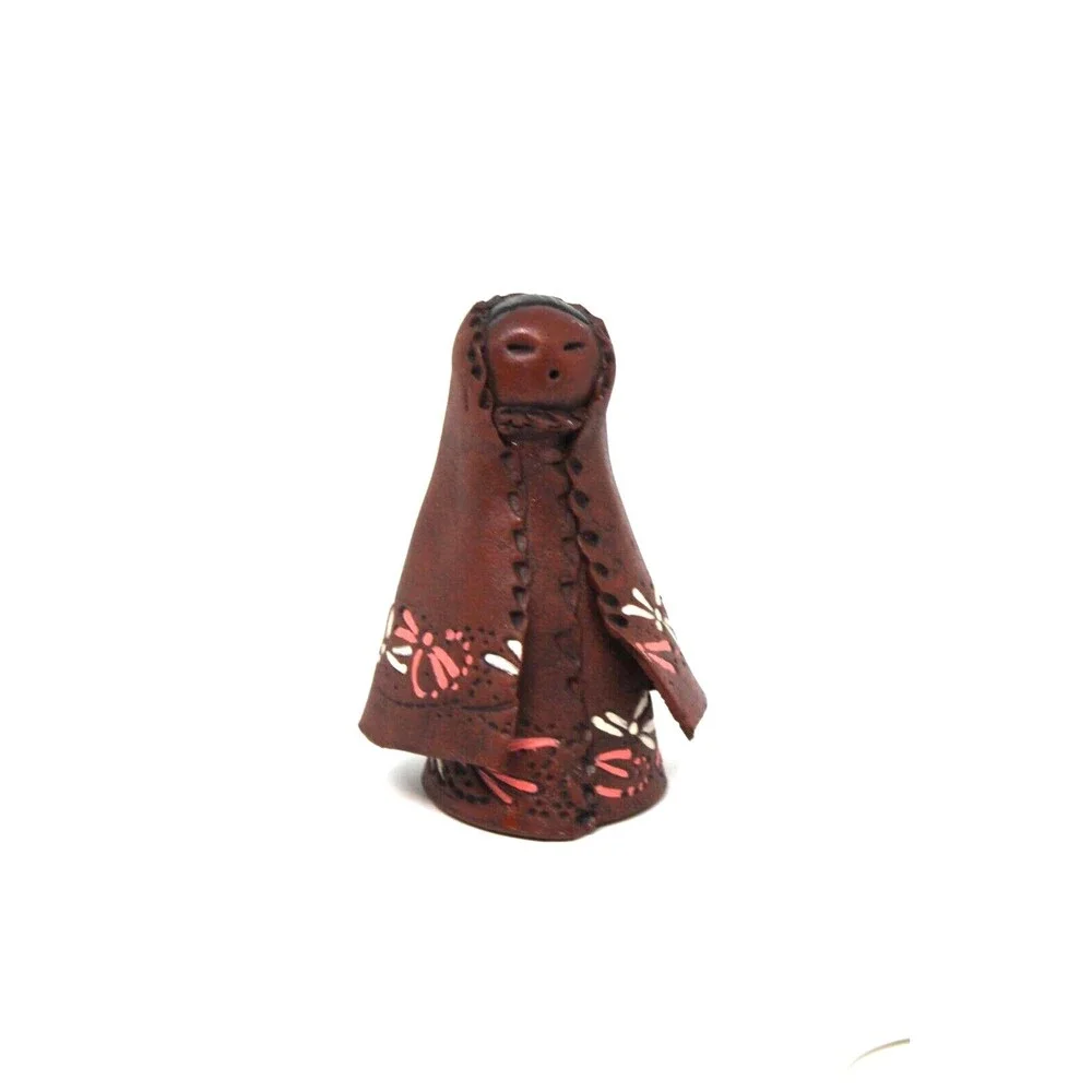 Mid-Eastern Traditional Woman Sculpture/Figurine Terra Cotta 4.5